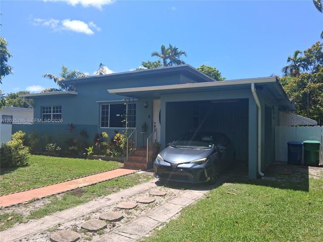 220 NW 150th St, Miami, FL 33168