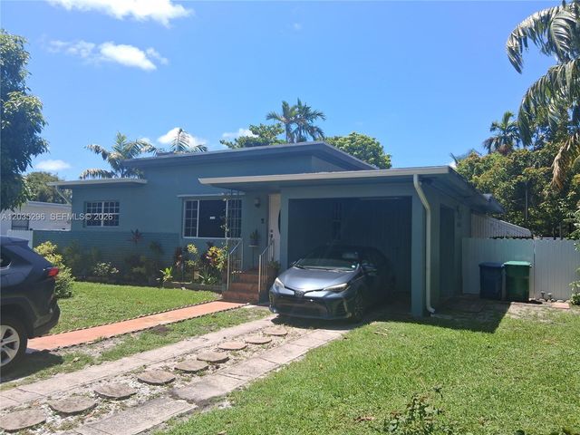 220 NW 150th St, Miami, FL 33168