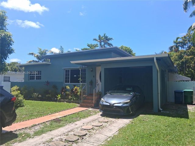 220 NW 150th St, Miami, FL 33168