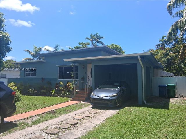 220 NW 150th St, Miami, FL 33168