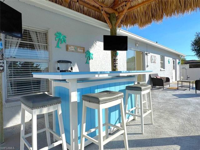 242 Seminole BLVD NW, Port Charlotte, FL 33952