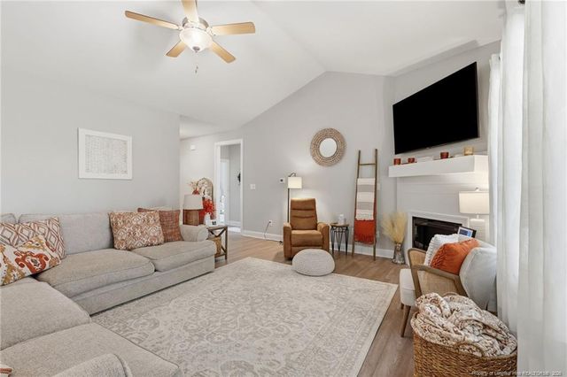 27 Copperhead Lane, Benson, NC 27504