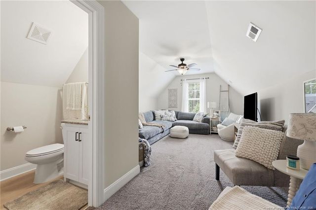 27 Copperhead Lane, Benson, NC 27504