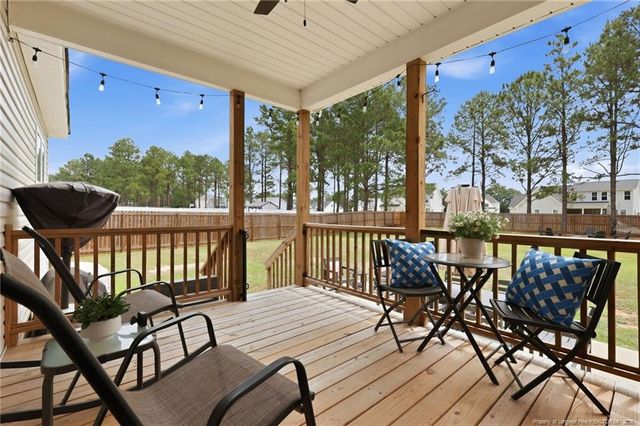 27 Copperhead Lane, Benson, NC 27504