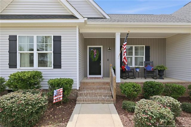 27 Copperhead Lane, Benson, NC 27504