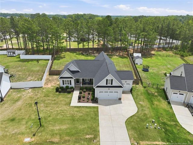 27 Copperhead Lane, Benson, NC 27504