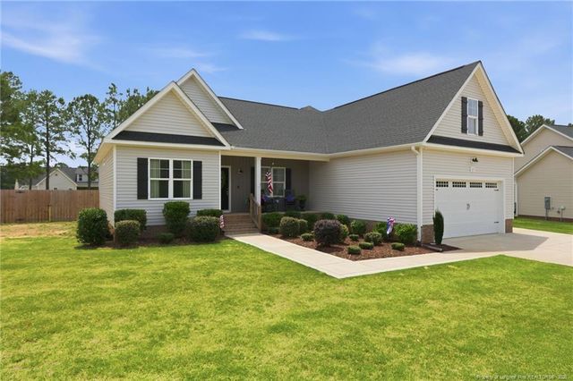 27 Copperhead Lane, Benson, NC 27504