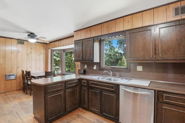 1605 Saint Tropez Way, Atlanta, GA 30350