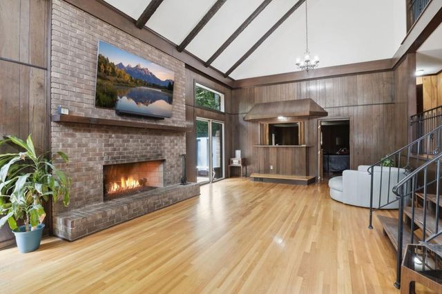 1605 Saint Tropez Way, Atlanta, GA 30350