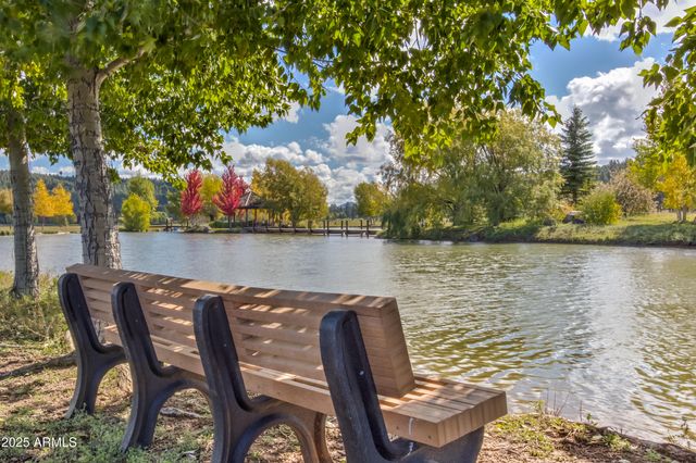 307 E FOXBORO Road 4, Munds Park, AZ 86017