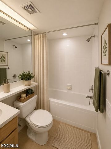 8597 Via Garibaldi CIR 207, Estero, FL 33928