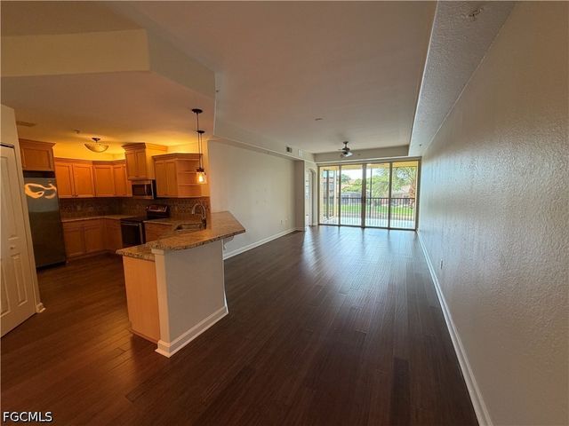 8597 Via Garibaldi CIR 207, Estero, FL 33928