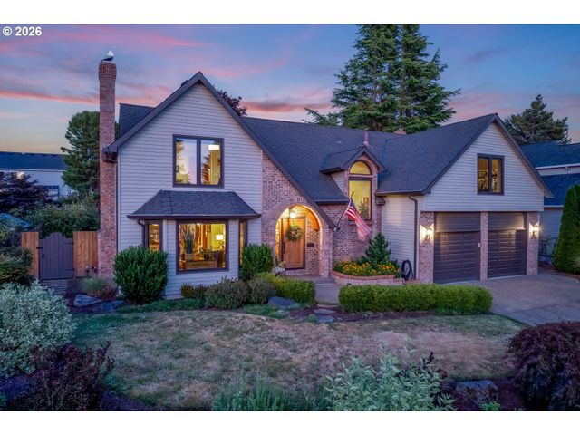 2910 Nw BAUER WOODS Dr, Portland, OR 97229