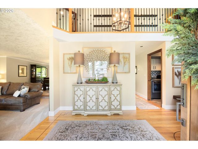 2910 Nw BAUER WOODS Dr, Portland, OR 97229