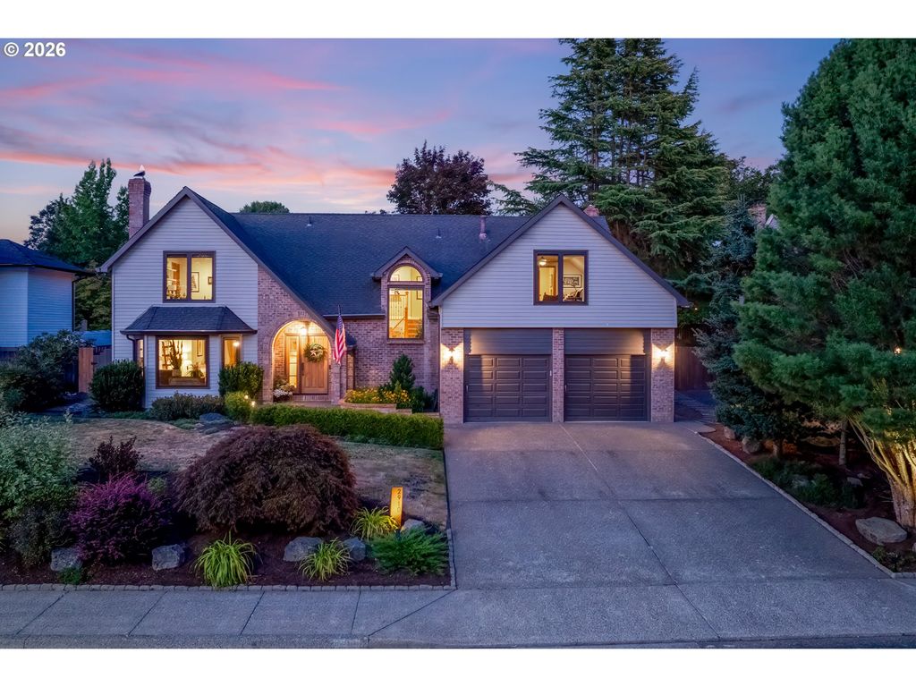 2910 Nw BAUER WOODS Dr, Portland, OR 97229