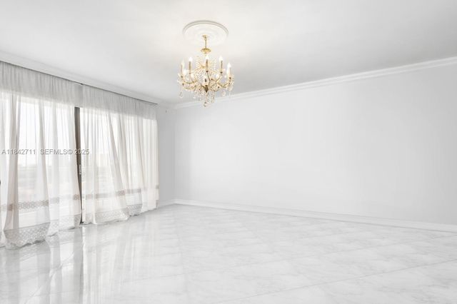 19500 Turnberry Way 9D, Aventura, FL 33180