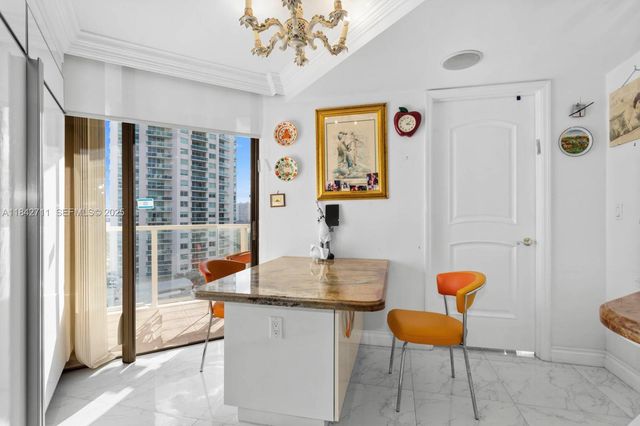 19500 Turnberry Way 9D, Aventura, FL 33180