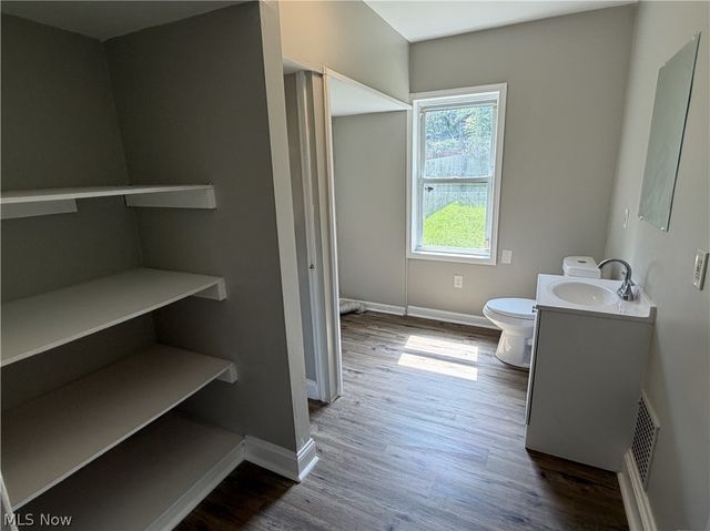 8602 Jeffries Avenue, Cleveland, OH 44105