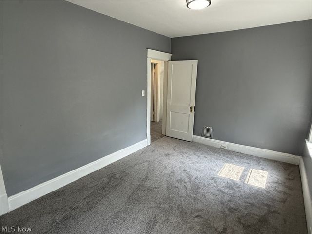 8602 Jeffries Avenue, Cleveland, OH 44105