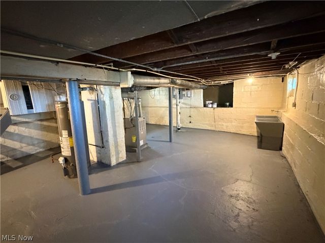 8602 Jeffries Avenue, Cleveland, OH 44105