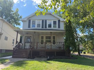 8602 Jeffries Avenue, Cleveland, OH 44105