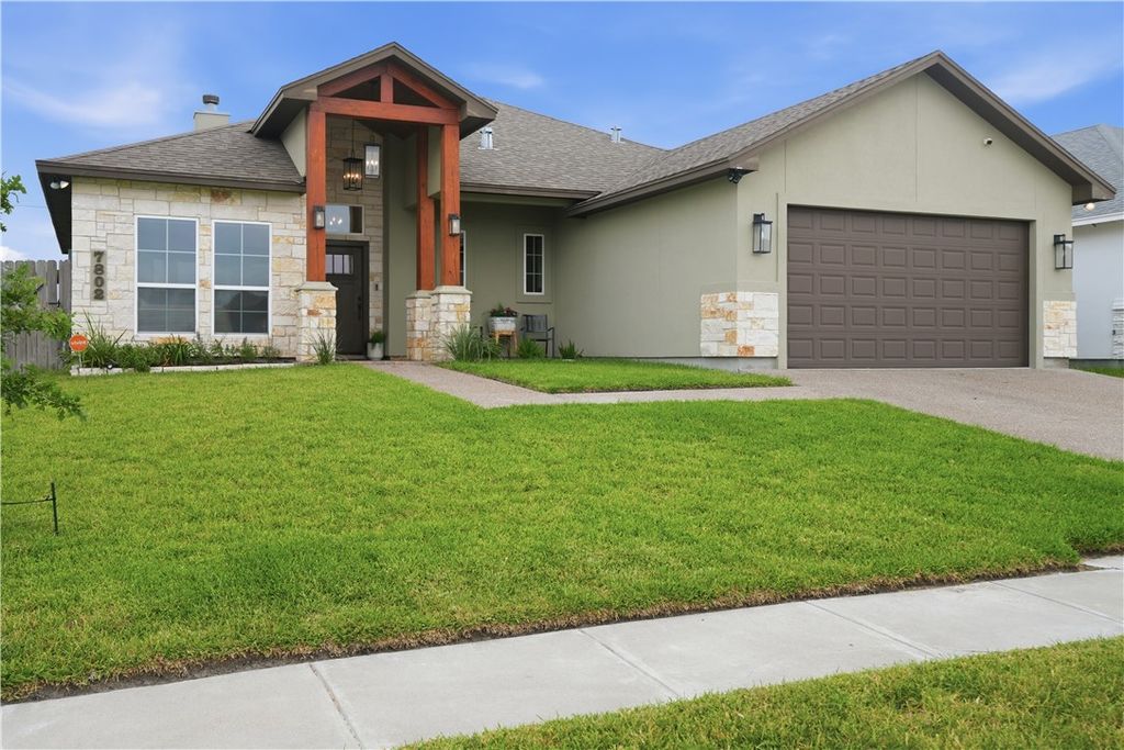 7802 Krypton Dr, Corpus Christi, TX 78414 — photo 2
