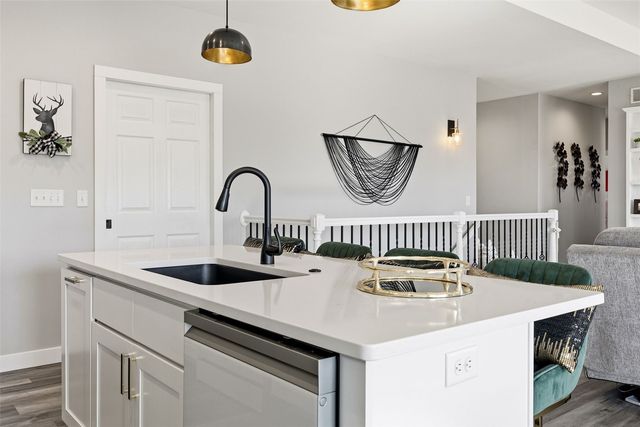 225 Meadow Breeze Lane, Center Point, IA 52213