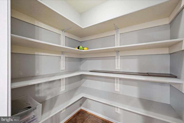 160 BALTUSROL DR, Charles Town, WV 25414