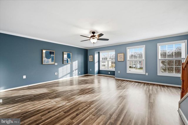 160 BALTUSROL DR, Charles Town, WV 25414