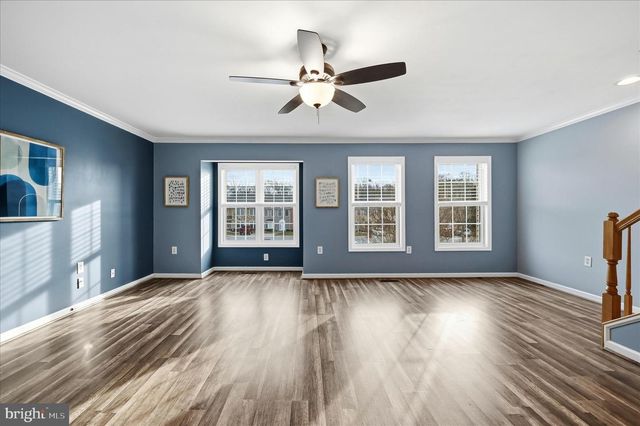 160 BALTUSROL DR, Charles Town, WV 25414