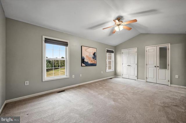 160 BALTUSROL DR, Charles Town, WV 25414