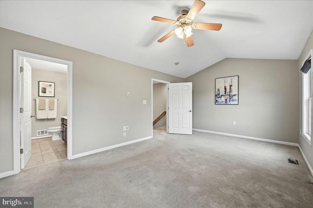 160 BALTUSROL DR, Charles Town, WV 25414