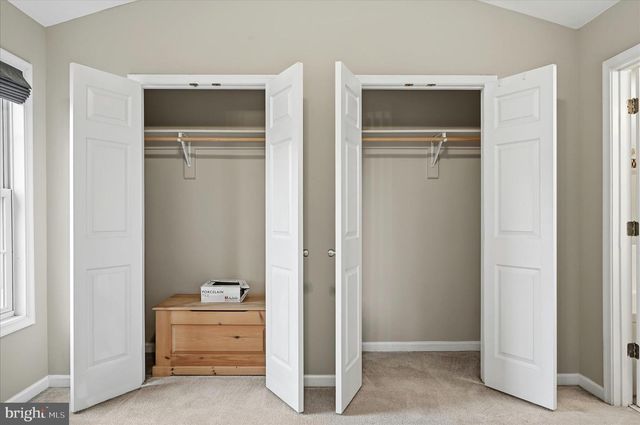 160 BALTUSROL DR, Charles Town, WV 25414