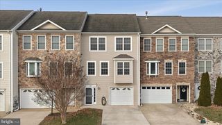 160 BALTUSROL DR, Charles Town, WV 25414