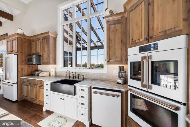 1823 RIDGE RD, Perkasie, PA 18944