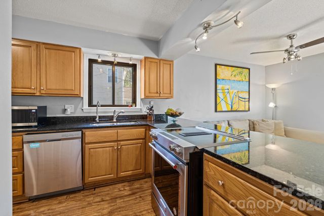 9067 Tulagi Court, Fort Mill, SC 29708