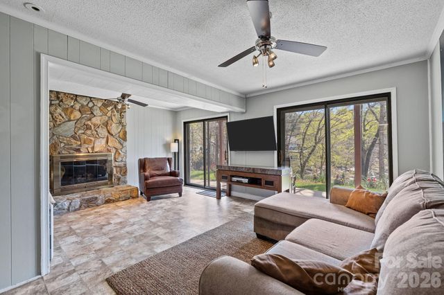 9067 Tulagi Court, Fort Mill, SC 29708