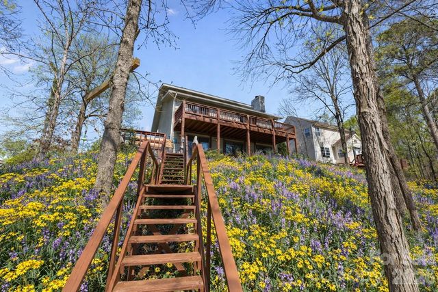 9067 Tulagi Court, Fort Mill, SC 29708