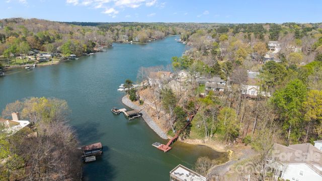 9067 Tulagi Court, Fort Mill, SC 29708