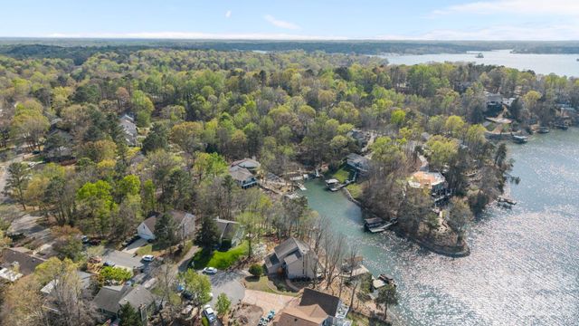 9067 Tulagi Court, Fort Mill, SC 29708