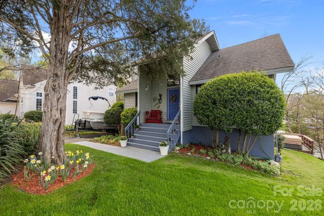 9067 Tulagi Court, Fort Mill, SC 29708