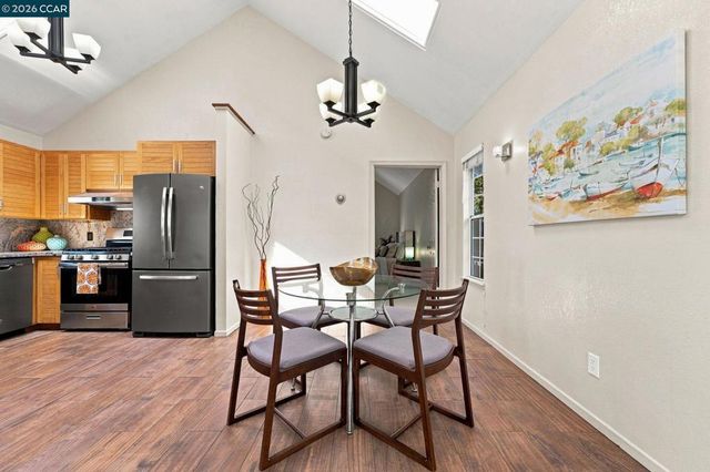 16516 Foothill Blvd, Castro Valley, CA 94578