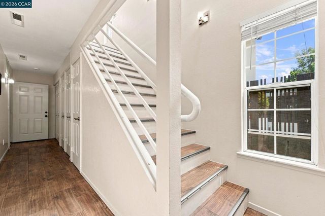 16516 Foothill Blvd, Castro Valley, CA 94578