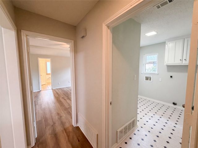 2300 Ridgewood, Bedford, TX 76021