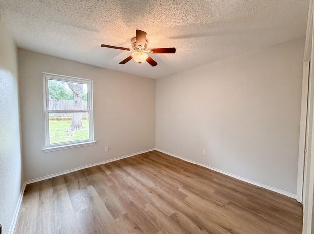 2300 Ridgewood, Bedford, TX 76021