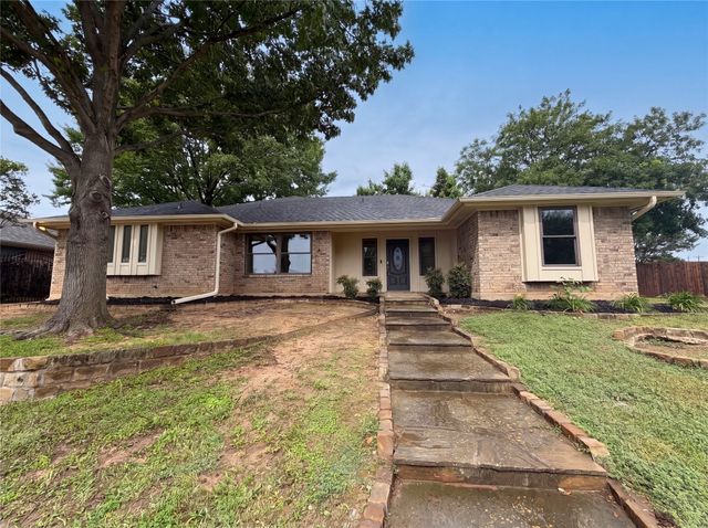 2300 Ridgewood, Bedford, TX 76021