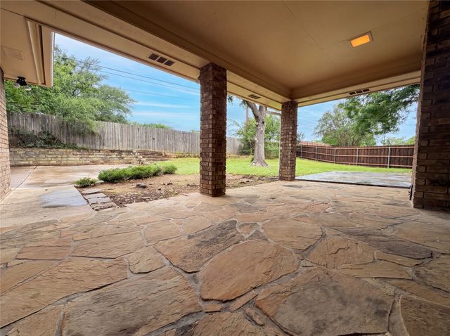 2300 Ridgewood, Bedford, TX 76021