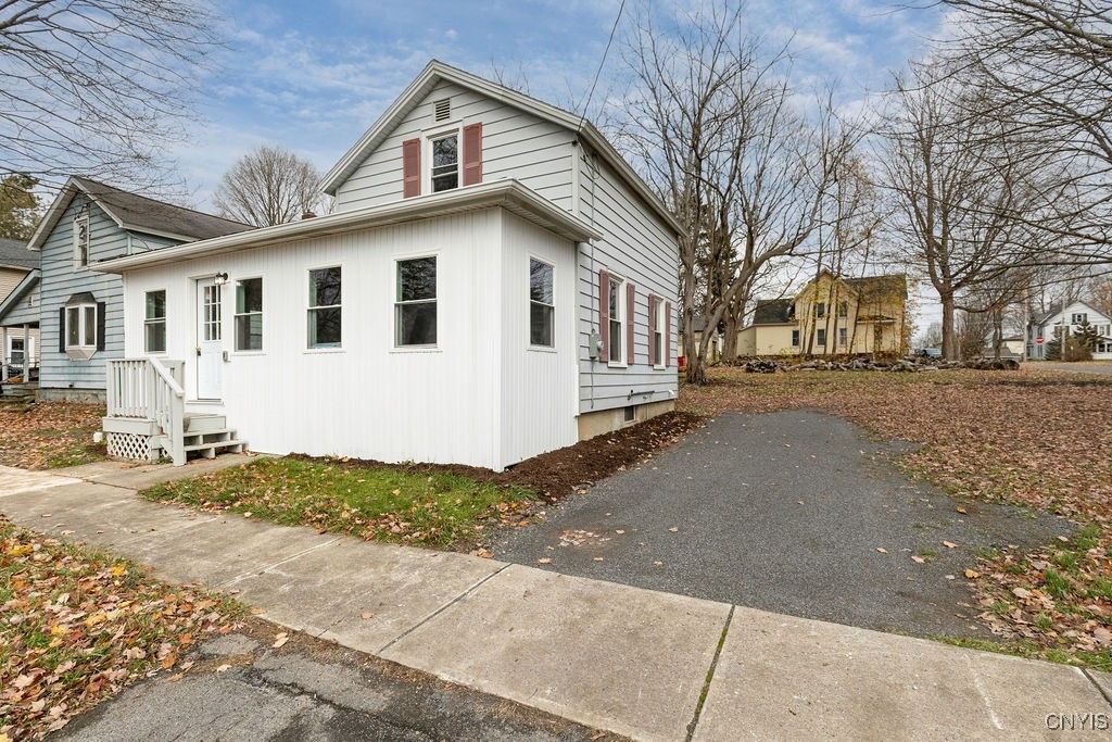 221 West 5th Street South, Fulton, NY 13069