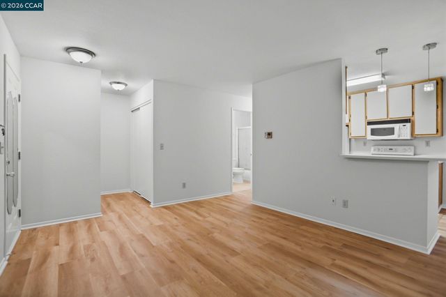 225 Lighthouse Dr, Vallejo, CA 94590