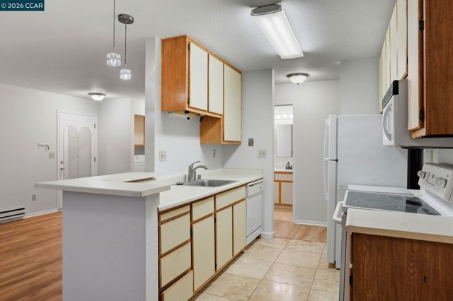 225 Lighthouse Dr, Vallejo, CA 94590